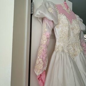 Vintage wedding dress-1986